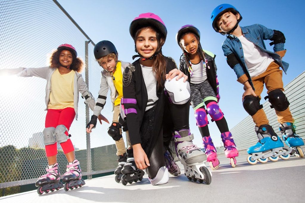 niños con patines